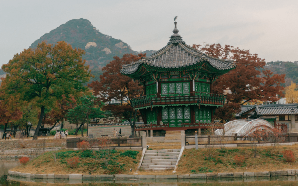 This is a traditional Korean castle that looks like the empirial ground in "Mr. Queen" which is also heavily featured in episode 7 of the series.
